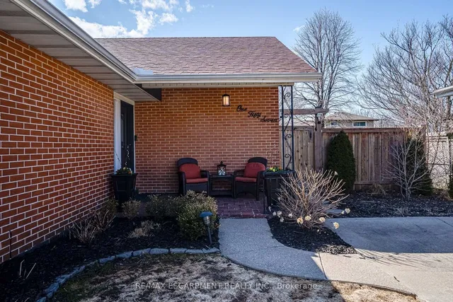 Additional image 3 of 157 LAURIER Ave