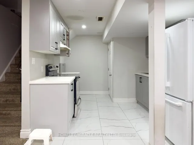 Additional image 18 of 6 Pompeii St