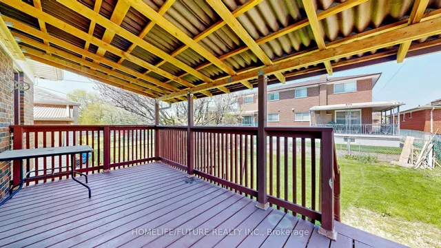 Additional image 46 of 164 Bertrand Ave