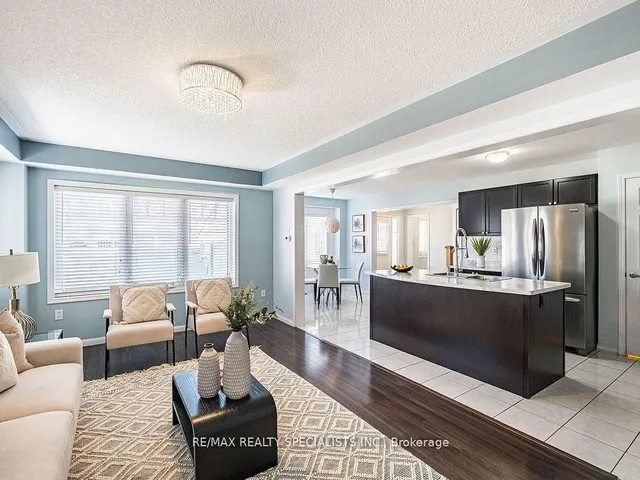 Additional image 9 of 103 Miracle Tr