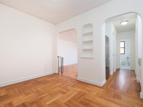 Property image for 2685 Creston Ave, Bronx, NY