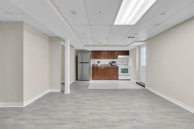 Additional image 41 of 1595 Meadowfield Cres