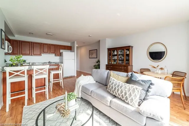 Additional image 24 of 135 James St Unit 1112