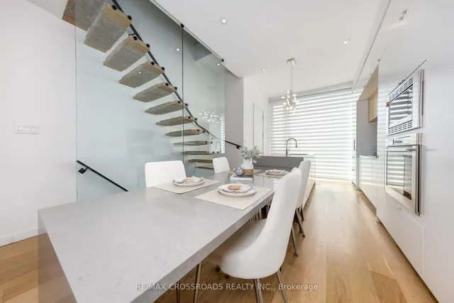 Additional image 21 of 536A Eglinton Ave