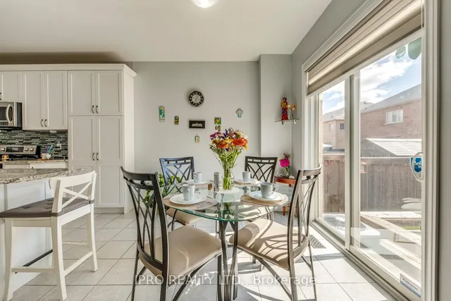 Additional image 18 of 11 Trentonian St