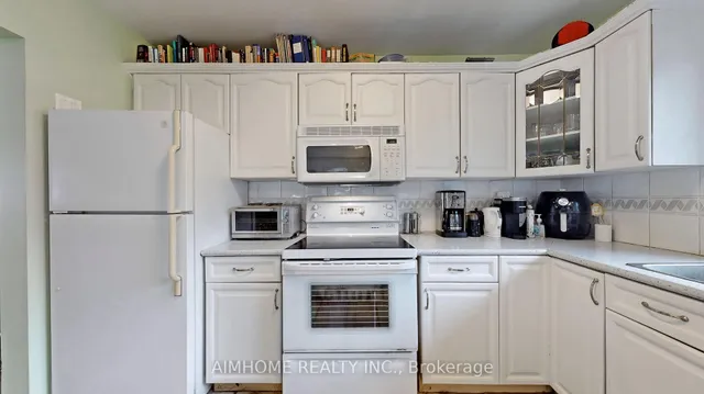 Additional image 10 of 50 Meldazy Dr