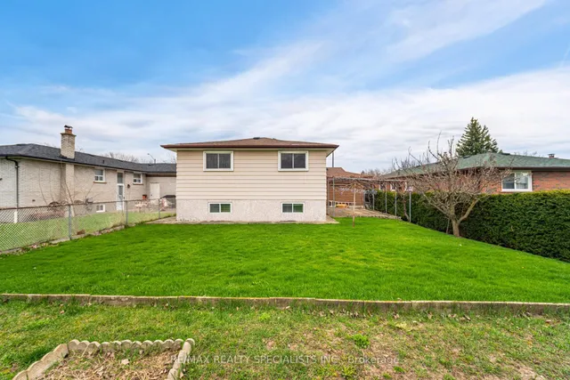 Additional image 22 of 523 Silver Creek Blvd