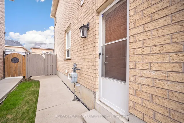 Additional image 47 of 102 Chalkfarm Cres