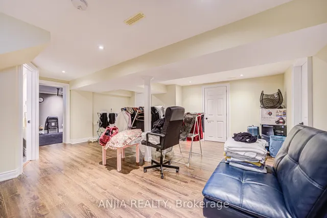 Additional image 33 of 56 Flintridge Rd