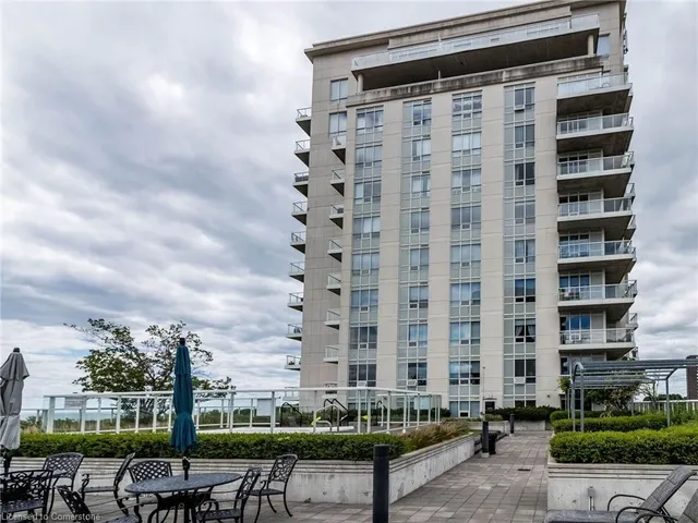 Additional image 37 of 3865 Lake Shore Blvd Unit 401