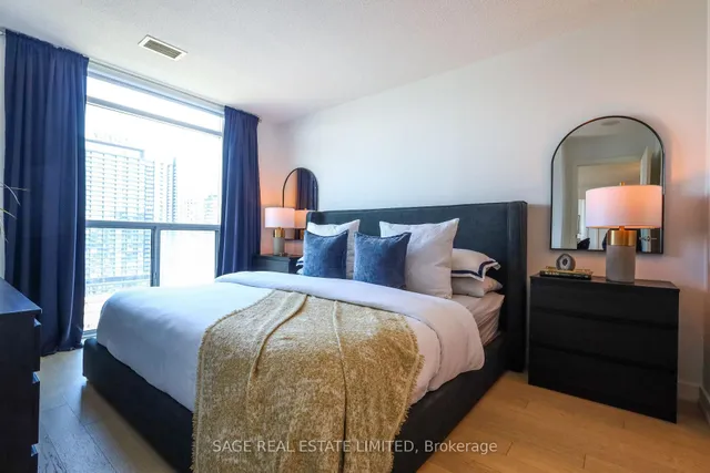 Additional image 17 of 80 Western Battery Rd Unit 1708