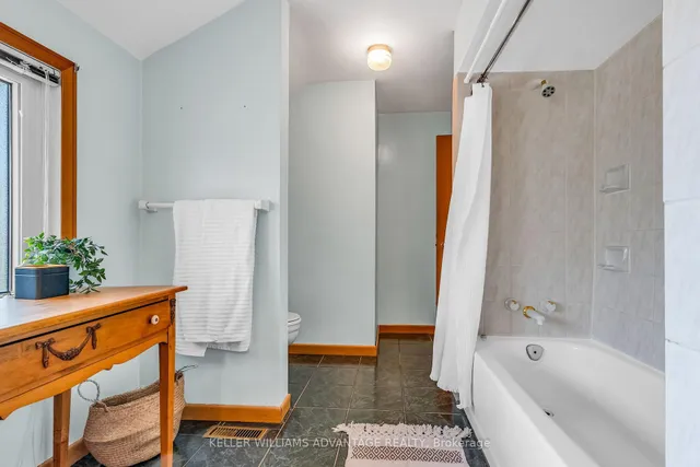 Additional image 30 of 83 Allister Ave