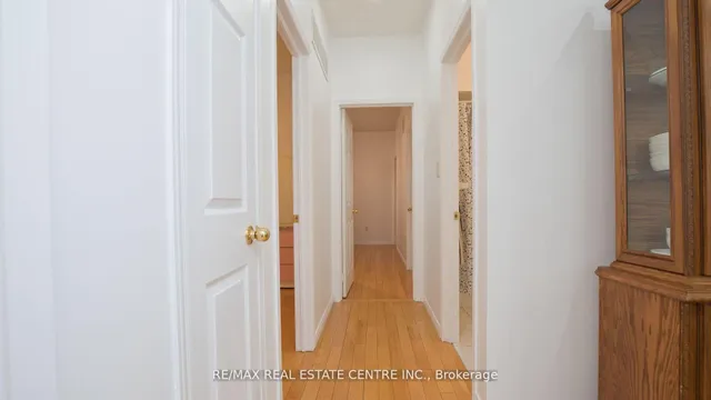 Additional image 23 of 32 Pappain Cres