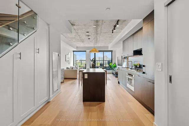 Additional image 2 of 2720 Dundas St Unit 606