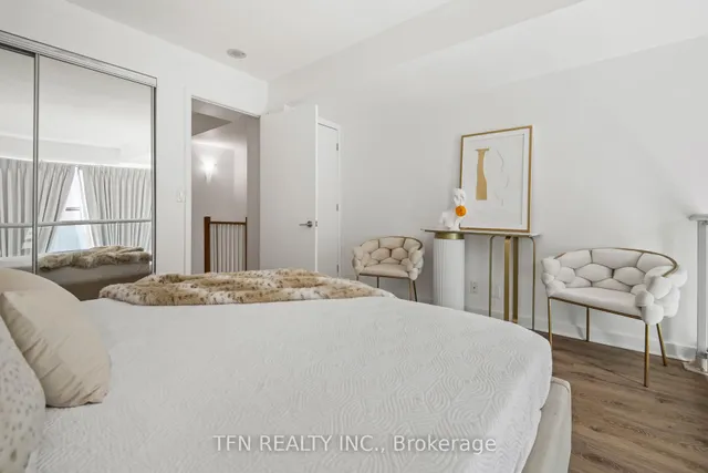 Additional image 28 of 36 Blue Jays Way Unit 918