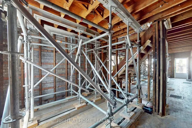 Additional image 40 of 207 Victor Ave