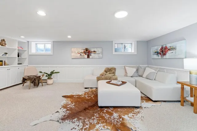 Additional image 34 of 33 Queen Marys Dr