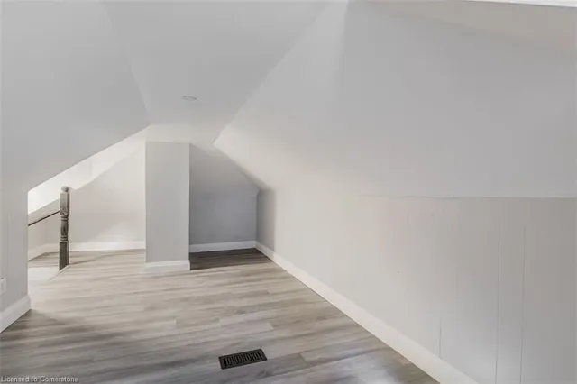 Additional image 4 of 31 Biggar Ave