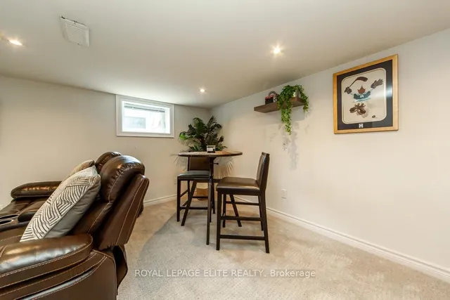 Additional image 29 of 75 Manitoba St