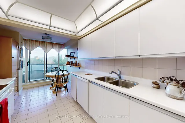 Additional image 11 of 24 Hanover Rd Unit 404