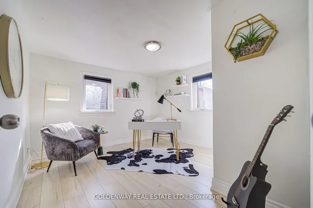 Additional image 32 of 211 Pemberton Ave