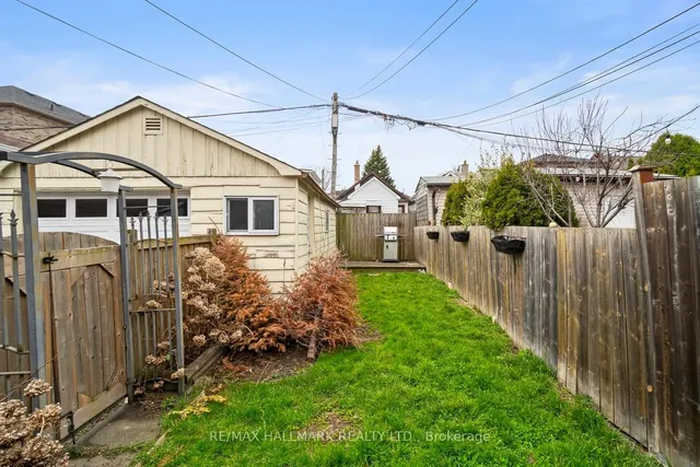 Additional image 24 of 72 Gray Ave