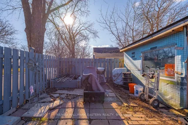 Additional image 21 of 3072 McNaughton Ave