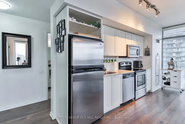 Additional image 18 of 103 The Queensway N/A Unit 1313