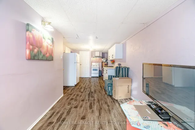 Additional image 26 of 62 Elmvale Ave