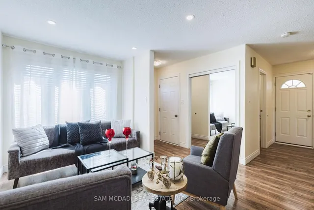 Additional image 5 of 522 Roseheath Dr