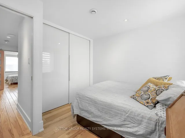 Additional image 22 of 217 Earlscourt Ave