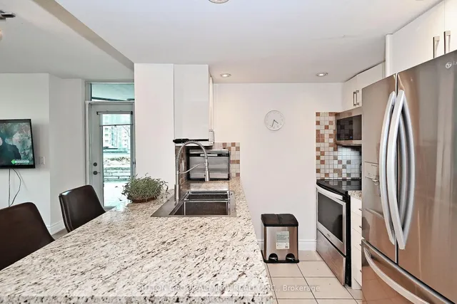 Additional image 17 of 15 Greenview Ave Unit 305