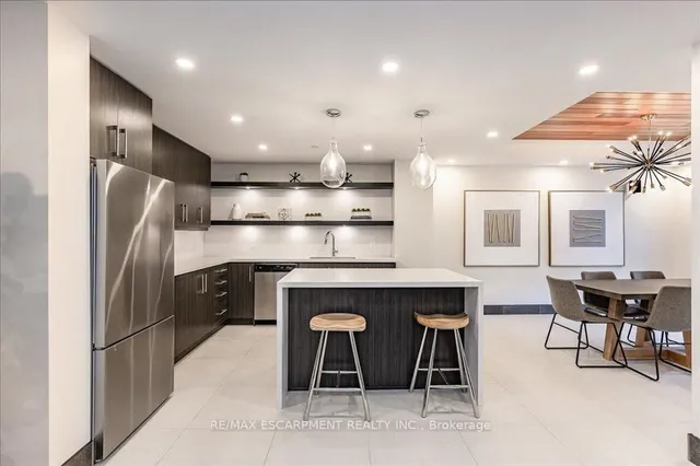 Additional image 26 of 340 PLAINS Rd Unit 102