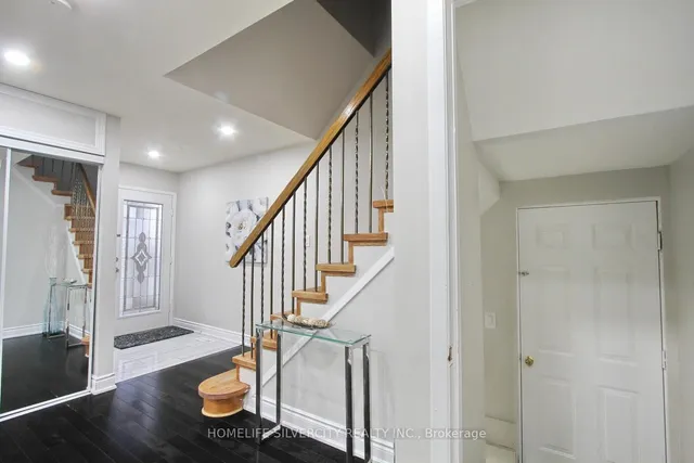 Additional image 30 of 4 Adam St