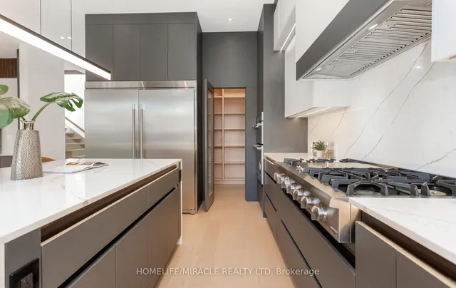 Additional image 17 of 55 Adanac Dr