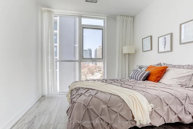 Additional image 41 of 159 Wellesley St Unit 401