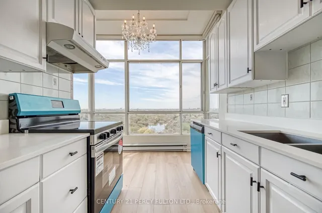 Additional image 21 of 3077 Weston Rd Unit 2009