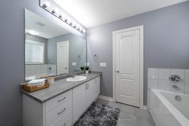 Additional image 29 of 1554 Chretien St