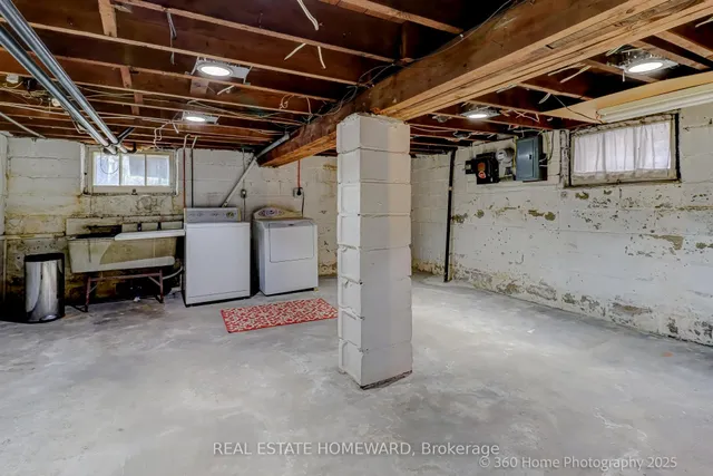 Additional image 15 of 22 Banff Rd