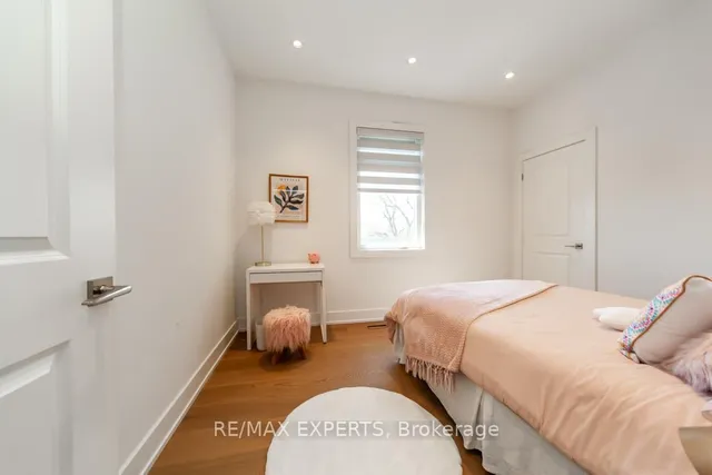 Additional image 26 of 68 Twenty Fourth St