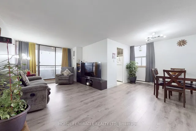 Additional image 18 of 15 Kensington Rd Unit 1112