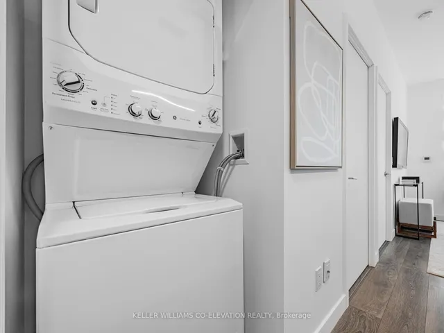 Additional image 11 of 8 Eglinton Ave Unit 1003