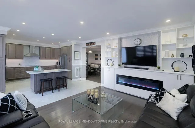 Additional image 7 of 42 Ferdinand Dr