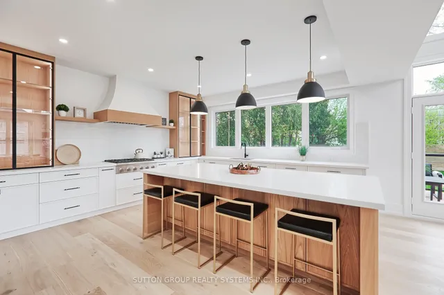 Additional image 9 of 214 Shaver Ave