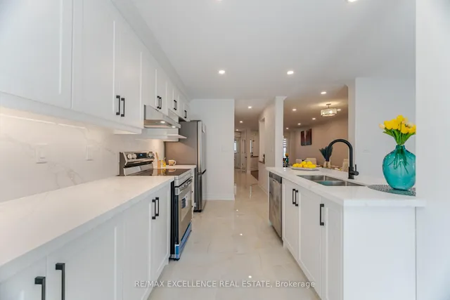 Additional image 12 of 5927 Stonebriar Cres