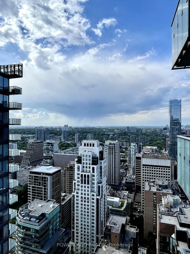 Additional image 17 of 1080 Bay St Unit 4405