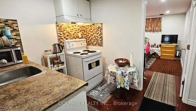 Additional image 40 of 1441 Danforth Rd