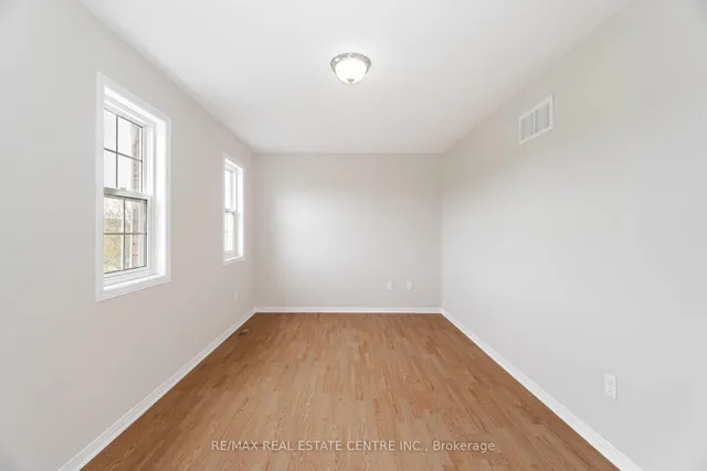 Additional image 31 of 16 Mistycreek Cres