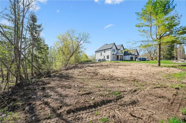 Additional image 6 of 176B Woolwich St