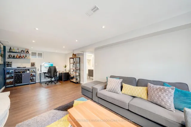 Additional image 25 of 661 Jennifer Cres